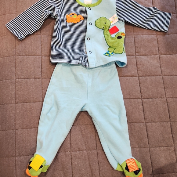 Striped Dinosaur Two Piece Outfit - Picture 1 of 5